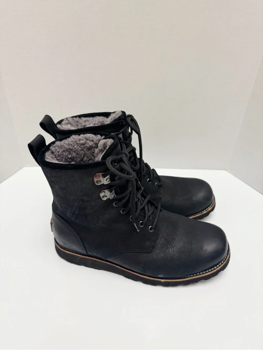 Ugg - Black Hannen Sherpa Lined Boots